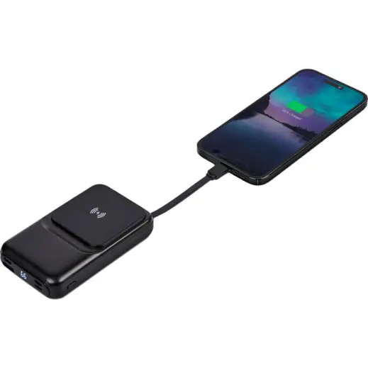 Swiss Cougar Argos FC 20W Wireless Charging Magnetic Power Bank Plugged In